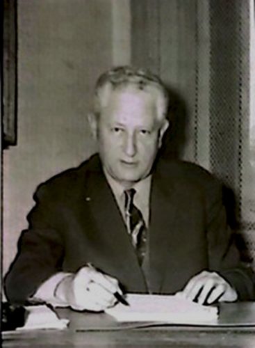 Бошко Новаковић (1905 — 1986) српски књижевни историчар, књижевни критичар и универзитетски професор