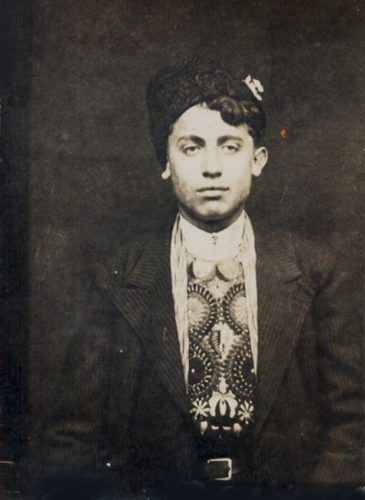 Зимска свечана ношња, Голубинци,Хрвати, прва половина 20.века, фото архива Филип Удовчић, Голубинци